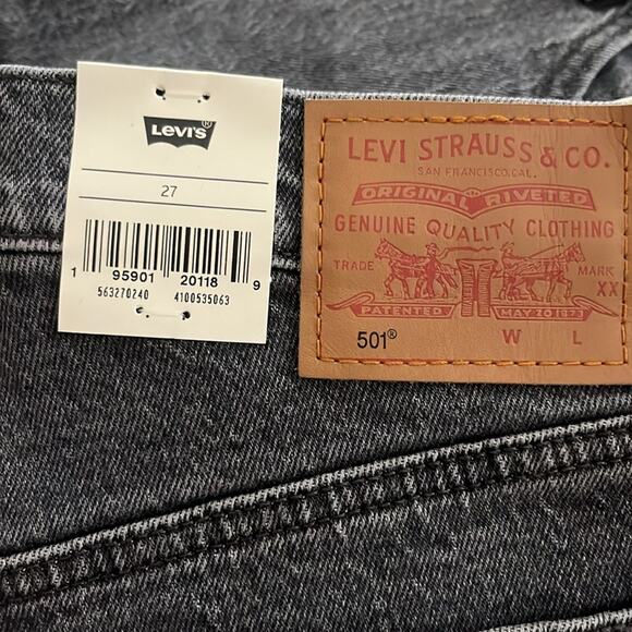 Levi’s 501 high rise premium jean shorts black 27 NWT - Picture 8 of 12